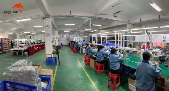 Pulizia ad ultrasuoni del cambio Bagno rimuovi grasso, olio e lamelle metalliche